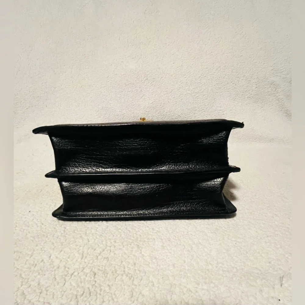 Bally Vintage Leather 2 Way shoulder Bag - Picture 13 of 16